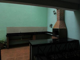 Sobrado com 5 Quartos à Venda, 230 m² em Vila Gomes - Ribeirão Pires