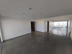 Apartamento com 4 Quartos à Venda, 257 m² em Horto Florestal - Salvador