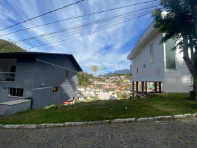 Terreno à Venda, 242 m² em Tijuca - Teresópolis
