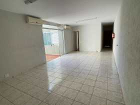 Casa à Venda, 329 m² em Centro - Bragança Paulista
