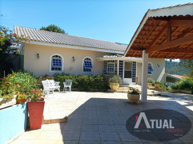 Casa com 3 Quartos à Venda, 241 m² em Jardim Capuava I - Piracaia