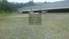 Imóvel Comercial para Alugar, 11.000 m² em Jardim Itaquiti - Barueri
