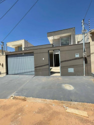 Casa com 3 Quartos à Venda, 200 m² em Residencial Campos Do Jordão - Anápolis