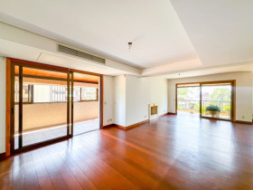 Apartamento com 3 Quartos à Venda, 321 m² em Moinhos De Vento - Porto Alegre