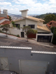 Casa com 3 Quartos à Venda, 242 m² em Santa Lúcia - Belo Horizonte