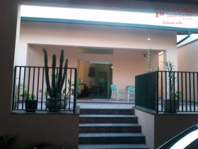 Casa com 3 Quartos à Venda, 207 m² em Parque Residencial Presidente Médici - Itu