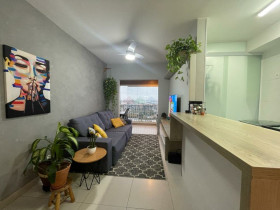 Apartamento com 2 Quartos à Venda, 62 m²