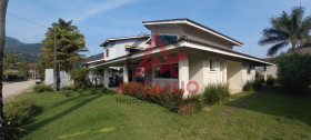 Casa com 3 Quartos à Venda, 110 m² em Horto Florestal - Ubatuba