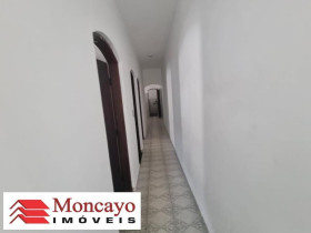 Casa com 2 Quartos para Alugar, 250 m² em Jardim Porto Novo - Caraguatatuba