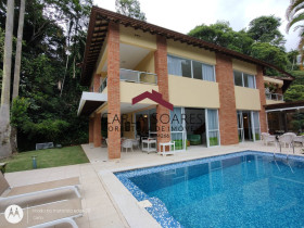 Casa com 5 Quartos à Venda, 800 m² em Balneario Praia Do Perequê - Guarujá