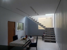 Casa com 3 Quartos à Venda, 200 m² em Setor Habitacional Arniqueira (águas Claras) - Brasília