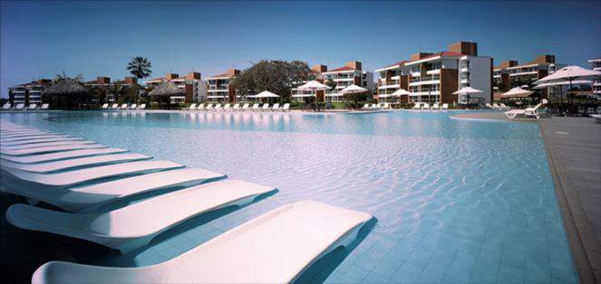 Imagem de fundo do condomínio Condomínio Laguna Golf Villas At Catu Lake - Centro - Aquiraz - CE