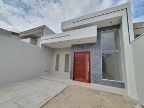 Casa com 3 Quartos à Venda, 1.500 m² em Mondubim - Fortaleza