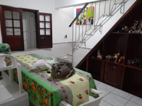 Casa com 4 Quartos à Venda,  em Pedreira - Belém