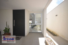 Casa com 5 Quartos à Venda, 375 m² em jardim itanhaém - Itanhaém