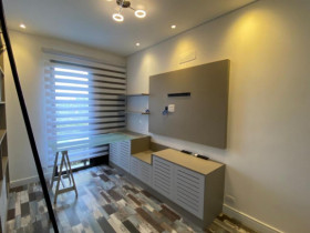 Apartamento com 3 Quartos para Alugar, 117 m² em Jardim das Paineiras - Campinas