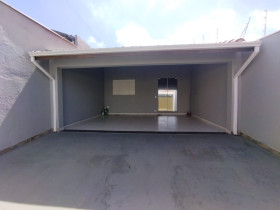 Casa com 2 Quartos à Venda, 106 m² em Pompéia - Piracicaba