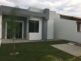 Casa com 2 Quartos à Venda, 89 m² em Rio Vermelho - Florianópolis