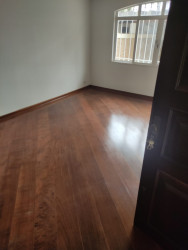 Sobrado com 3 Quartos à Venda, 230 m² em Vila São Paulo - São Paulo