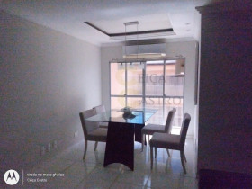 Apartamento com 3 Quartos para Alugar, 100 m² em Adrianópolis - Manaus