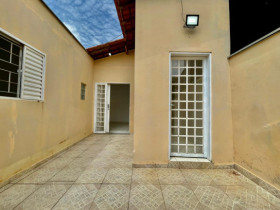 Casa com 2 Quartos à Venda,  em Vila Independência - Piracicaba
