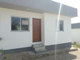 Casa de Condomínio com 2 Quartos à Venda,  em Rio Maina - Criciúma