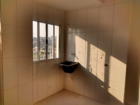 Apartamento com 2 Quartos à Venda ou Locação, 45 m² em Parque Rincão - Cotia