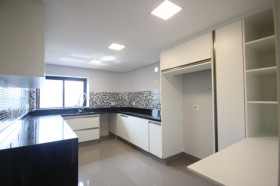 Apartamento com 3 Quartos à Venda ou Locação, 290 m² em Higienópolis - São Paulo