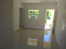 Casa de Condomínio com 2 Quartos à Venda, 77 m² em Taboão - São Roque