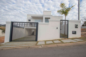 Casa com 3 Quartos à Venda, 160 m² em Residencial Alvorada - Bragança Paulista