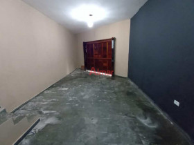 Sobrado com 3 Quartos para Alugar, 90 m² em Itaquera - São Paulo