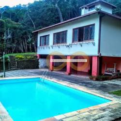 Casa com 2 Quartos à Venda, 180 m² em Granja Florestal - Teresópolis