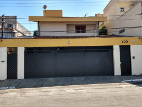 Sobrado com 4 Quartos à Venda, 266 m² em Jardim Jabaquara - São Paulo