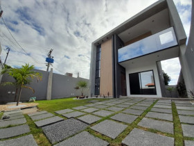Casa com 4 Quartos à Venda, 155 m² em Coité - Eusébio