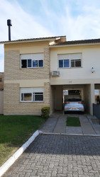 Casa de Condomínio com 3 Quartos à Venda, 110 m² em Centro - Pelotas