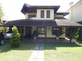Casa com 4 Quartos à Venda, 570 m² em Várzea - Teresópolis