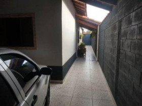 Casa com 2 Quartos à Venda, 70 m² em Jd. Umuarama - Itanhaém