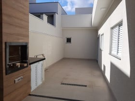 Casa de Condomínio com 3 Quartos à Venda, 128 m² em Jardim Bréscia - Indaiatuba