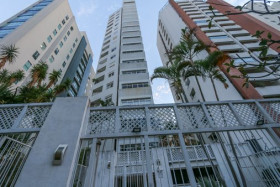 Apartamento com 3 Quartos à Venda, 212 m² em Vila Nova Conceição - São Paulo