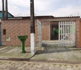 Casa com 1 Quarto à Venda, 70 m² em Vera Stellaq - Mongaguá