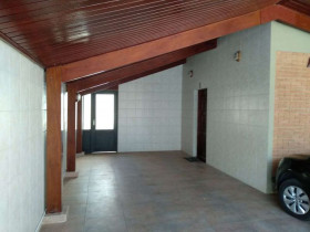 Casa com 4 Quartos à Venda, 210 m² em Jardim Das Colinas - São José Dos Campos
