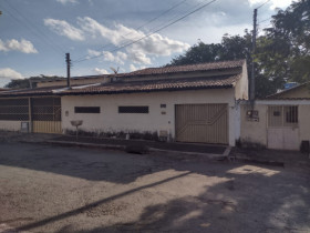 Casa com 2 Quartos à Venda, 210 m² em Conjunto Cachoeira Dourada - Goiânia