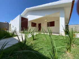 Casa com 3 Quartos à Venda ou Locação,  em Neópolis - Natal