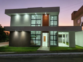Casa de Condomínio com 4 Quartos à Venda,  em Parque das Nações - Parnamirim