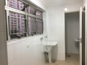 Apartamento com 3 Quartos à Venda ou Locação, 105 m² em Vila Uberabinha - São Paulo