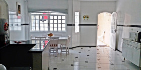 Casa com 3 Quartos à Venda, 312 m² em Pqe Santa Teresa - Santa Isabel