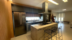Casa de Condomínio com 3 Quartos à Venda, 256 m² em Jacuhy - Serra