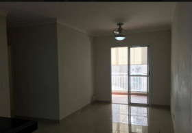 Apartamento com 3 Quartos para Alugar, 80 m² em Jardim Tupanci - Barueri