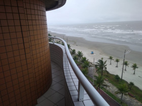 Apartamento com 3 Quartos à Venda,  em Flórida - Praia Grande