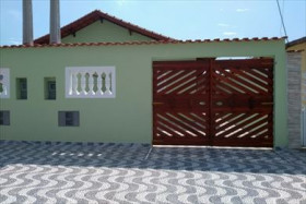 Casa com 2 Quartos à Venda, 80 m² em Mongaguá